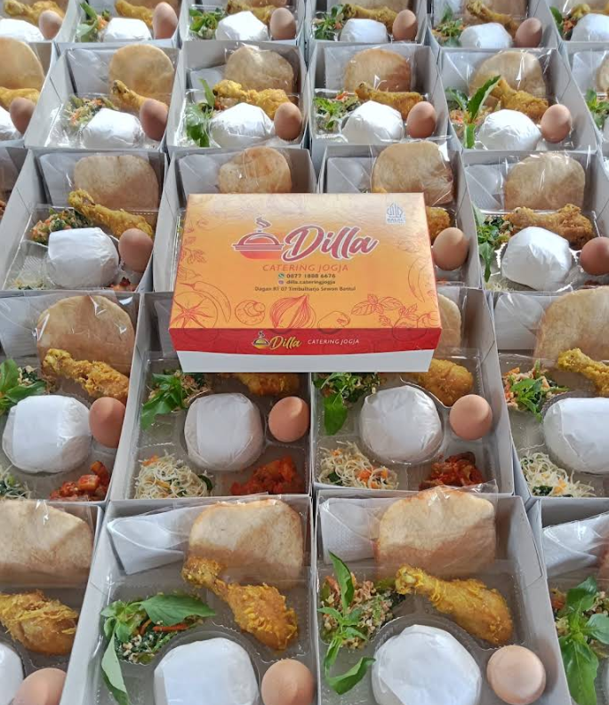 Foto ilustrasi sajian nasi dengan lauk dan sayuran